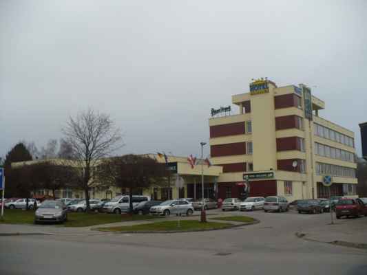 Polofinále MČR juniorů (Havlíčkův Brod, 25. 11. - 1. 12. 2012) - Hotel Slunce