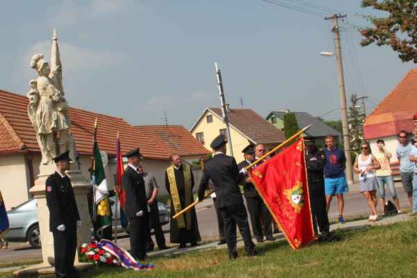 Oslavy 135. výročí založení sboru dobrovolných hasičů v obci Hodonice - Keywords: Hasiči;děti;|Hodonice