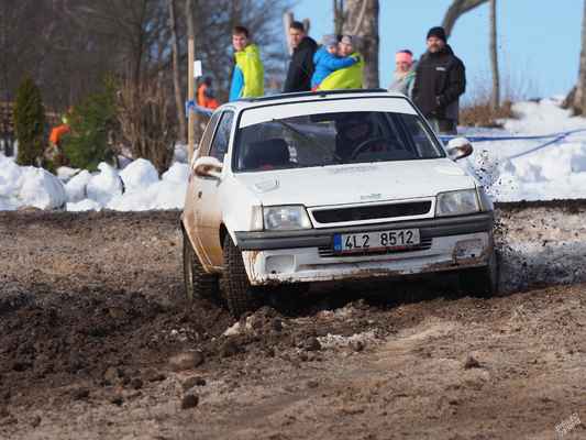 Rally show Kozákov 24.2.2019 - 3.2 1/2000 s 200 OLYMPUS M.40-150mm F2.8 100.00 mm 100.00 mm 
Keywords: sport