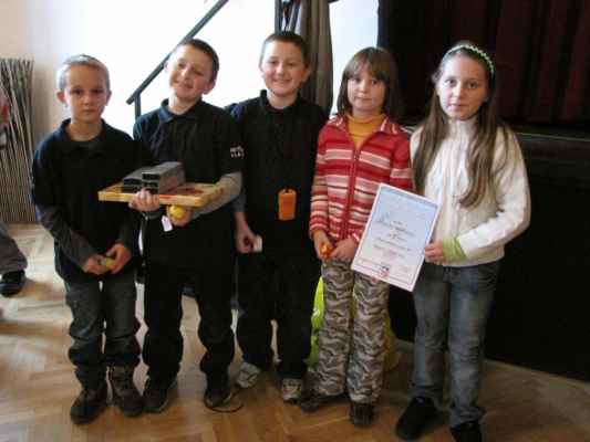 Okresní přebor škol (Benešov, 9. 11. 2009) - V mladších se nám dařilo a vyhráli jsme
Péťa Lebeda
Laňkovi
Anežka Vlková 
Nela