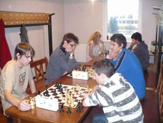 Táborská věž (Tábor, 27. 12. 2009) - V turnaji dorostu skončil Robin na 2. místě a David až na 4.