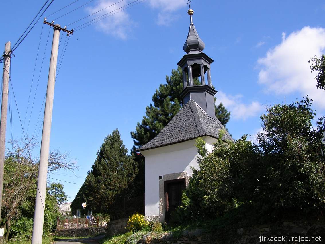 Benkov u Libiny - kaple se zvonicí